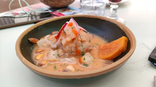 Pisco & Lima by José Antonio