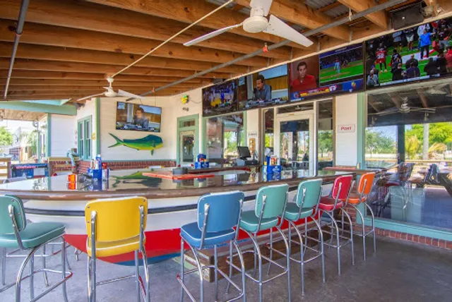 Sam's Boat Pearland | Seafood restaurant