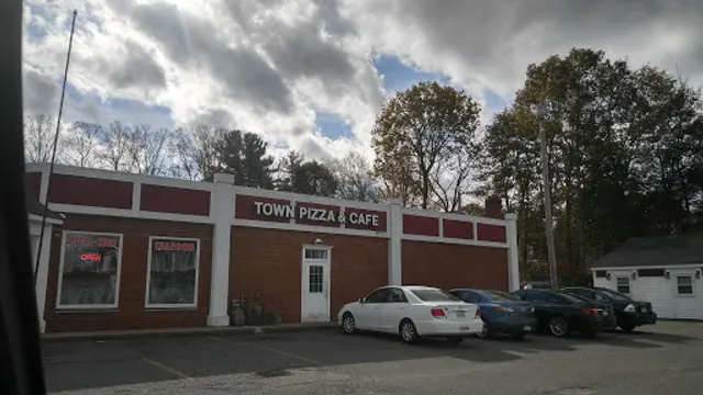 Town Pizza And Café