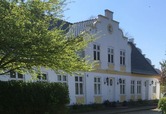 Fuglsanggaard Gårdbutik og ferielejligheder