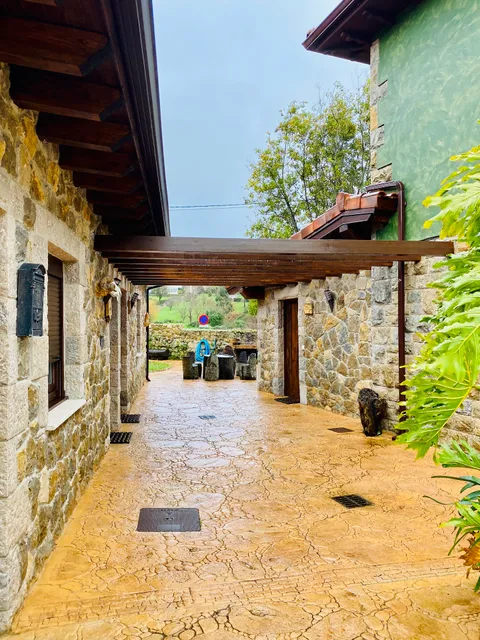 Apartamentos Las Cavernas del Bisonte (Santillana del Mar)