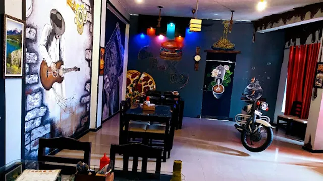 InBoX 09 Cafe & Roof-top Restaurant