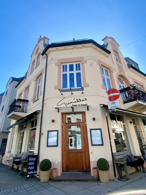 Gunillas, Kafé & Butikk