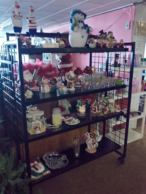 S & D Flea Market ,100E Covington Ave