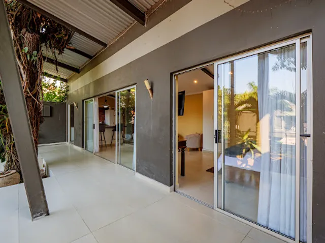 Private Studio flatlet, Uncapped Wifi, Netflix,Full DSTV