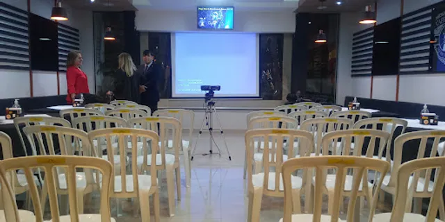 JB CAFÉ BAR E RESTAURANTE