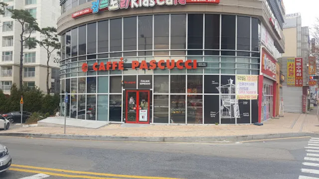 Cafe Pascucci