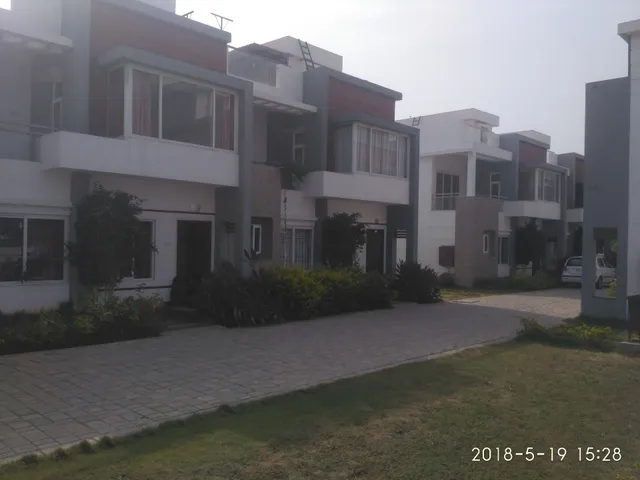 Sea Shell Apartments