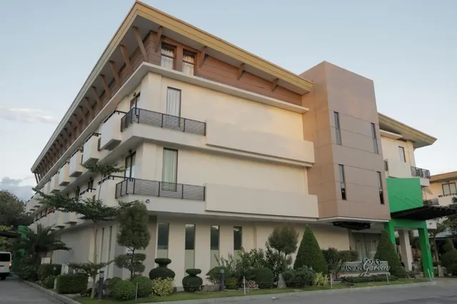 Mansion Garden Hotel