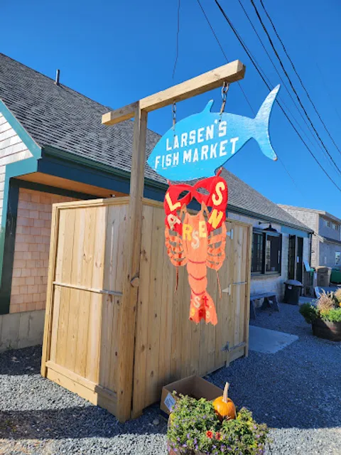 Larsen's Fish Market