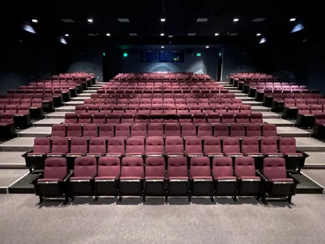 Del Valle Theater