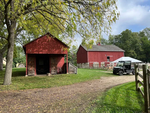 Vera Meineke Nature Center at Spring Valley