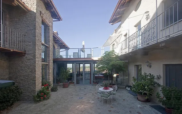 Casaforte Alba in Langa