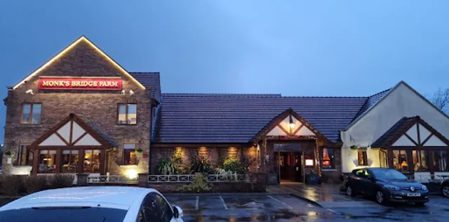 Monk's Bridge Farm - Farmhouse Inns