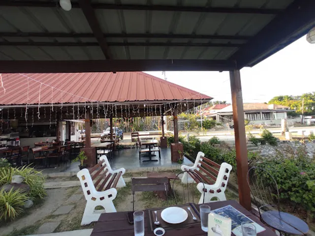 Jowtoo Natural Cuisine - Paoay