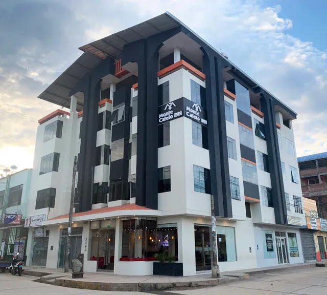 Hotel & Suites Monte Cafeto INN.