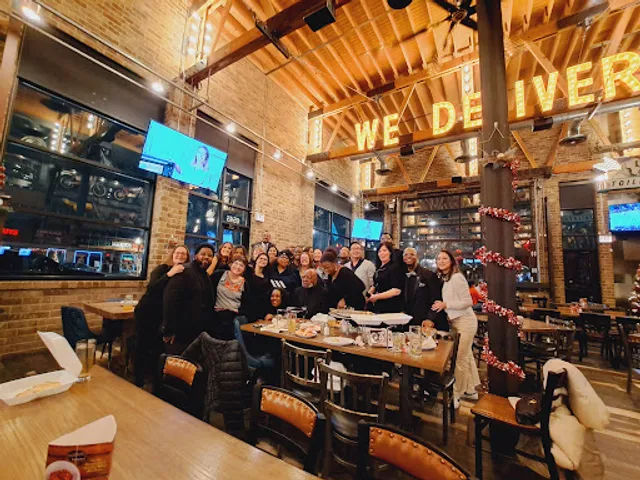 Paisans Pizzeria - West Lawn