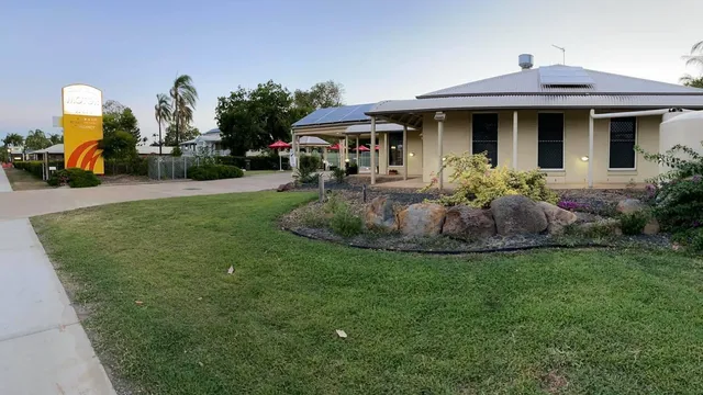 Country Roads Motor Inn - Gayndah