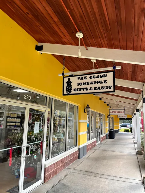 P&T Trading Cards & Collectibles