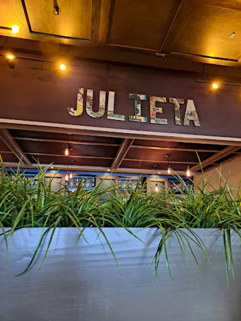 Julieta Brasserie