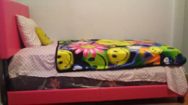 Elegant Furniture & Linen