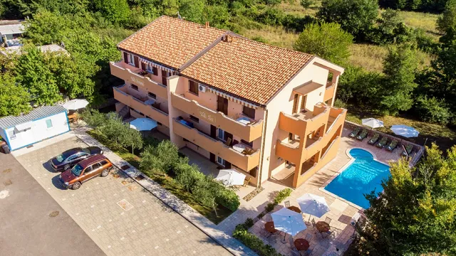 Vila Romana & Vila Tea