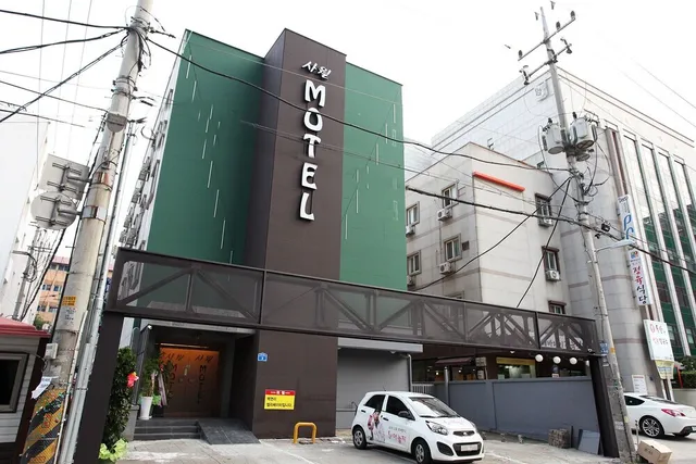 Yeongdeungpogucheong Station SL