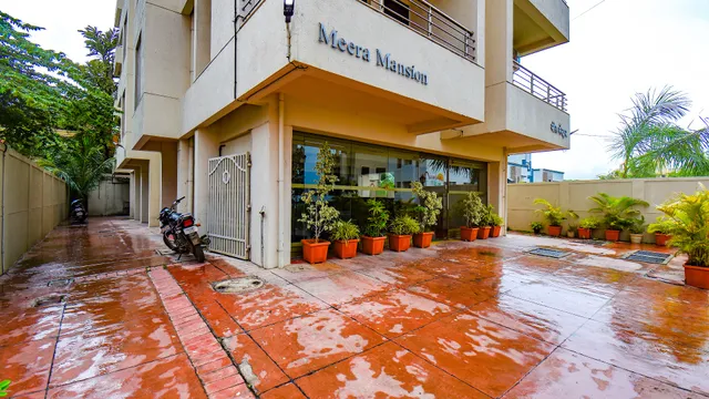 FabHotel Mountain High Inn - Hotel in Wanwadi