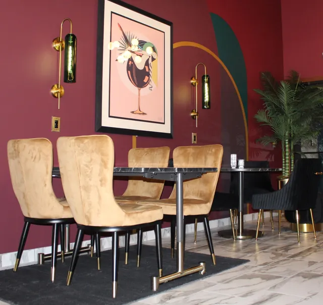 Zazarac's Bar & Eatery