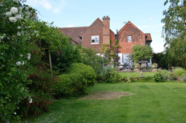 Hawkhurst Bed & Breakfast Well Cottage