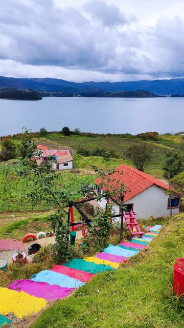 CABAÑAS VILLAS DEL LAGO