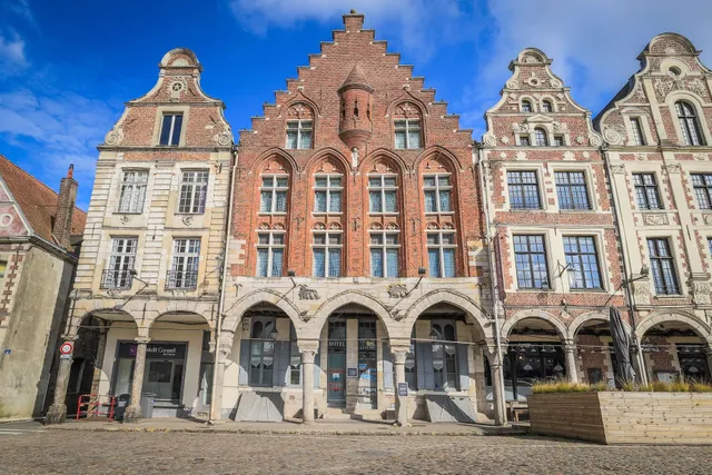 Hôtel Les Trois Luppars - Arras