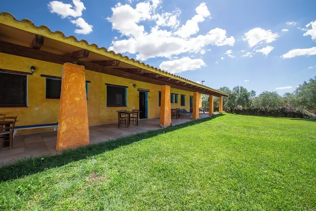 Farm stay with rooms in Sardinia