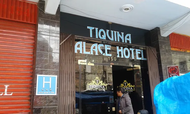 Tiquina Palace Hotel