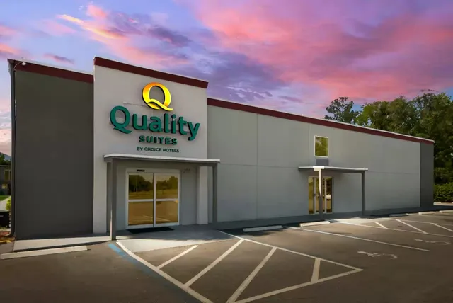 Quality Suites Wildwood - The Villages
