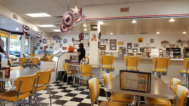 Linda's Soda Bar & Grill