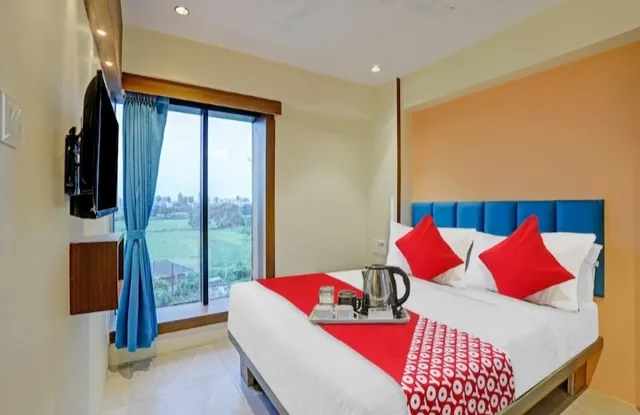 Hotel Dream Palace (Surat)