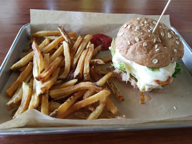 MOOYAH Burgers, Fries & Shakes