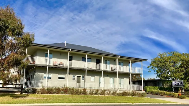 Harden Country Motel