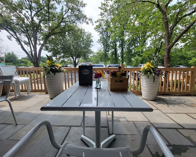 Lures Bar and Grille