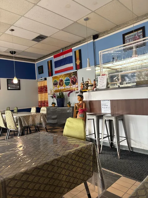 Tom Yum Thai Restaurant ( REGENT)