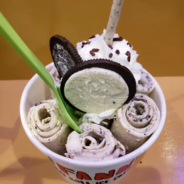 Fanny's Thai Roll Ice Cream