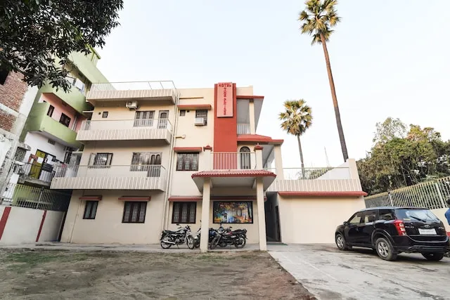 OYO 30282 Hotel Pride