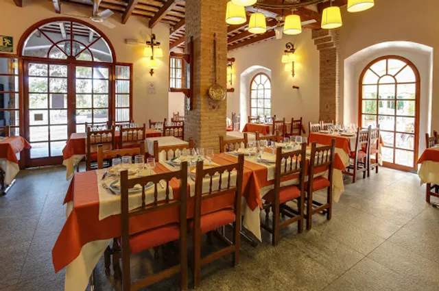 Restaurant Mas Roquer - (En VILANOVA PARK)