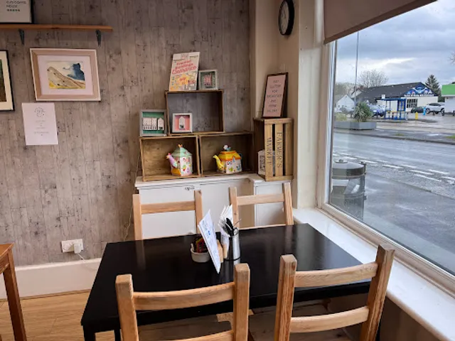 CJ'S Coffee House & Tearoom