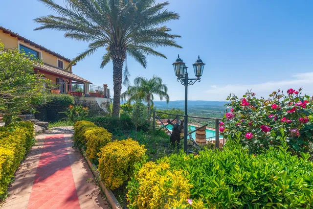 "Casina del forno" e " La Casetta", piscina, solarium, giardino e BBQ