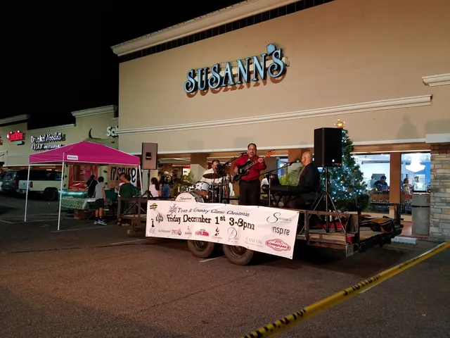 Town & Country Shopping Center