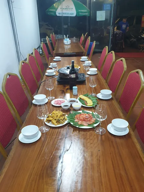 Nhà hàng Hoa Lâm An