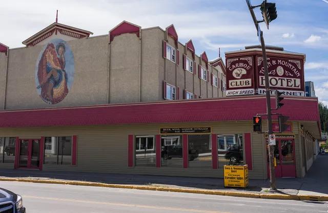 Town & Mountain Hotel