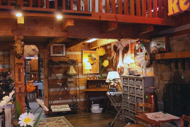 The Consignment Shoppe @ Campbell Station